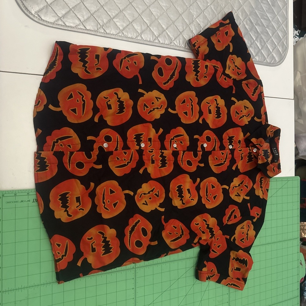 SSLR Novelty Jack-O-Lantern Pumpkin Button Up Short Sleeve Shirt Medium